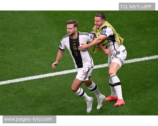 英国业余队前锋比赛中尝试修大灯却因缺工具未能成功